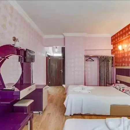 Rozz 1 Otel