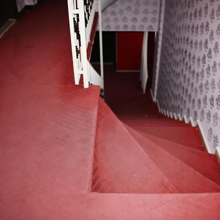 Rozz 1 Otel