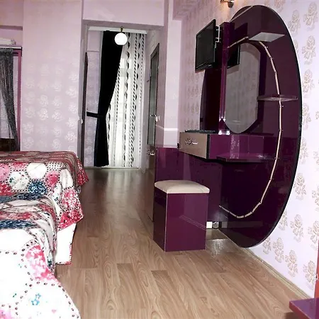 فندق Rozz 1 2*