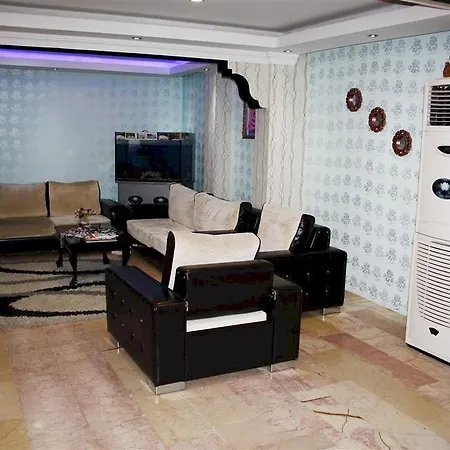 فندق Rozz 1 2*